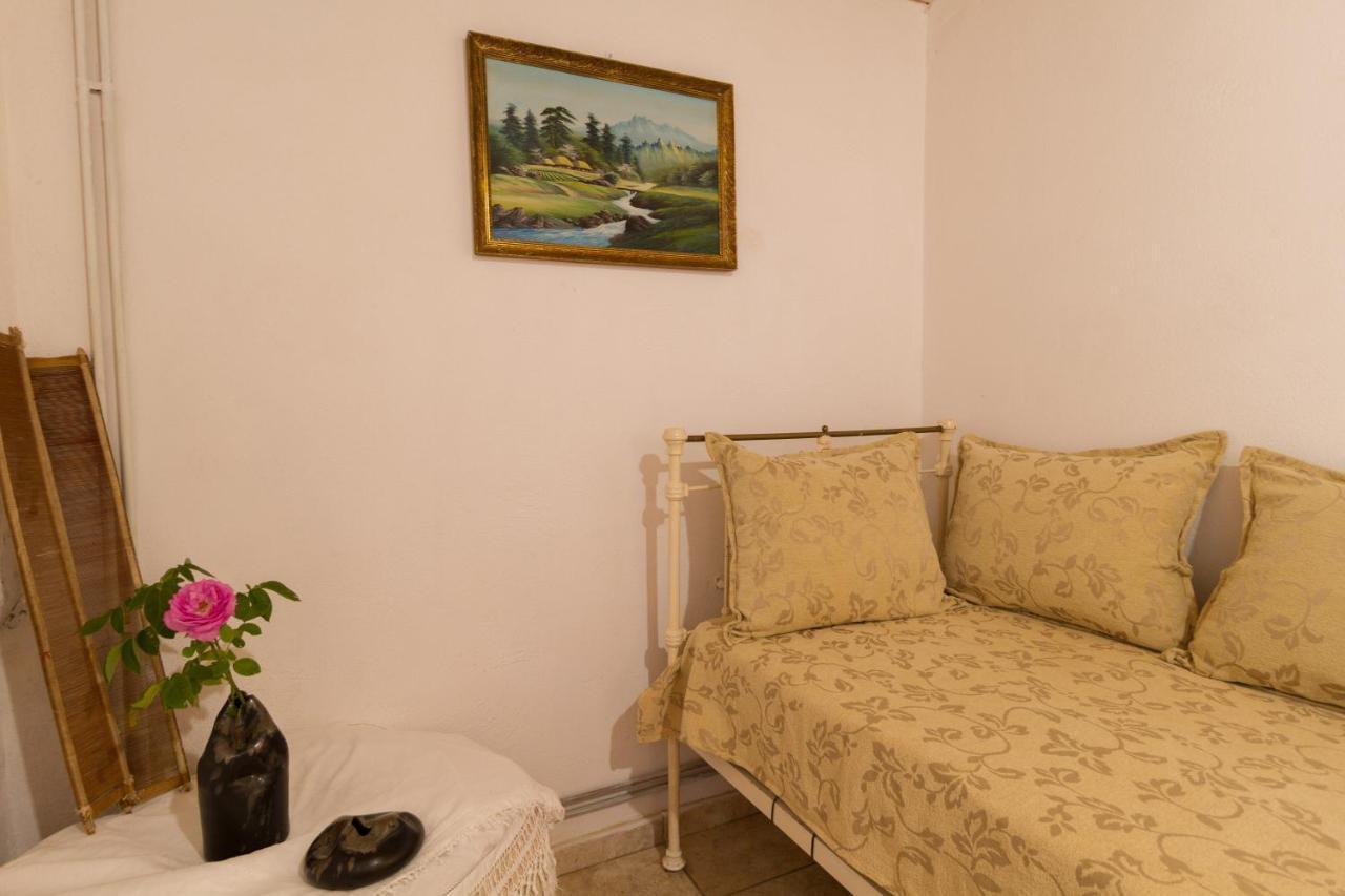 The Old House - Wood & Stone Villa Evreti ภายนอก รูปภาพ